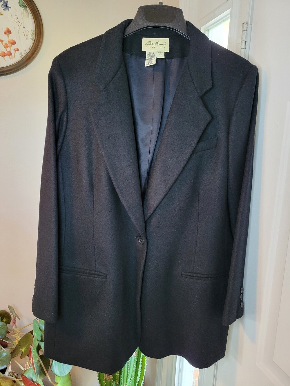 NWOT Eddie Bauer Women's Wool Single Breasted Classic Black Blazer, Size XL